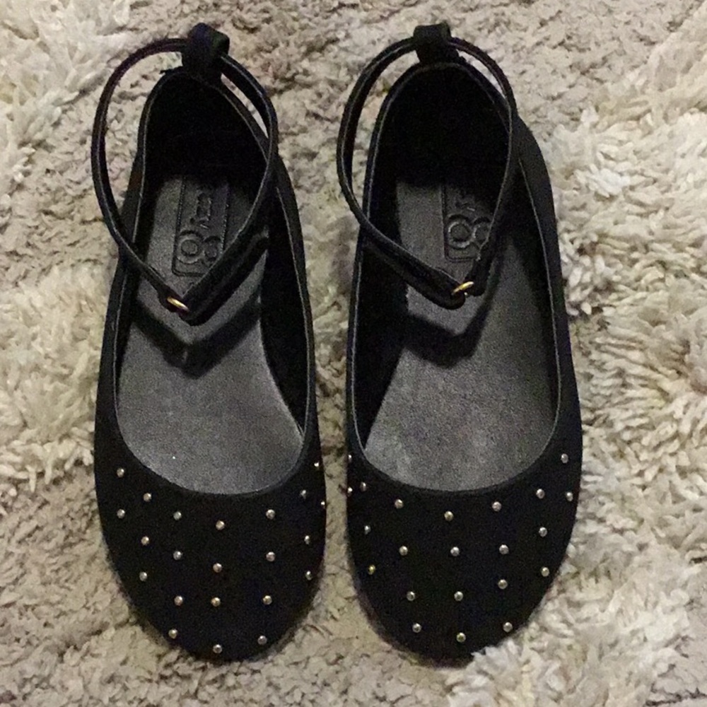 Girls dress shoe worn once